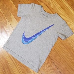 Nike Shirts & Tops - Nike T-Shirt, boys sz 5 Nike Shirts & Tops - Nike T-Shirt, boys sz 5